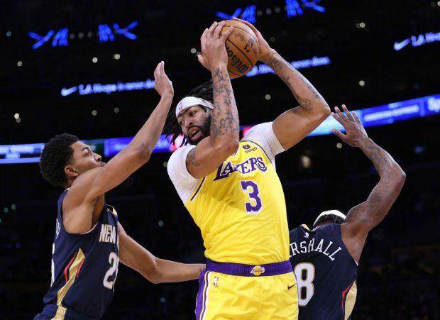 CBA直播-赛季至今唯一2+抢断2+盖帽 浓眉本赛季要冲击DPOY